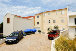 Apartments Laganini